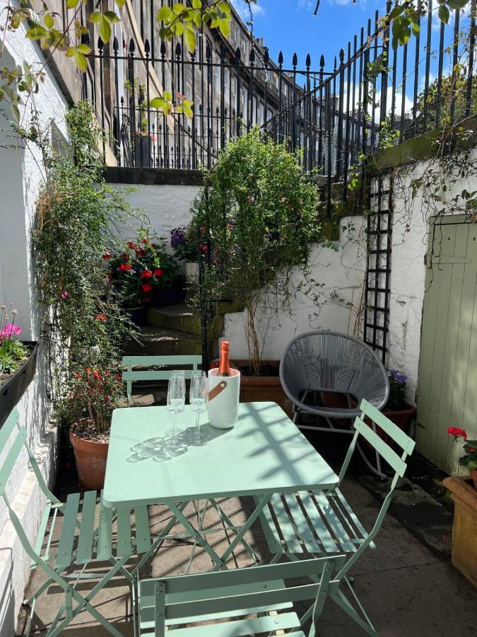 Guestready - Chic Flat In The Heart Of Edinburgh Apartment Exterior photo